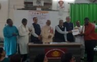 बार्शीचे संजय कांबळे लोकशाहीर अण्णाभाऊ साठे प्रभावशाली व्यक्तिमत्व पुरस्कार 2025 ने सन्मानित