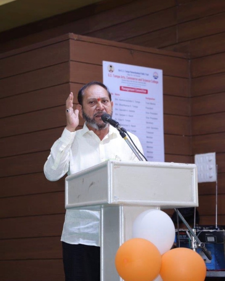 समाजभूषण मा.भाष्कर दादा टोम्पे……