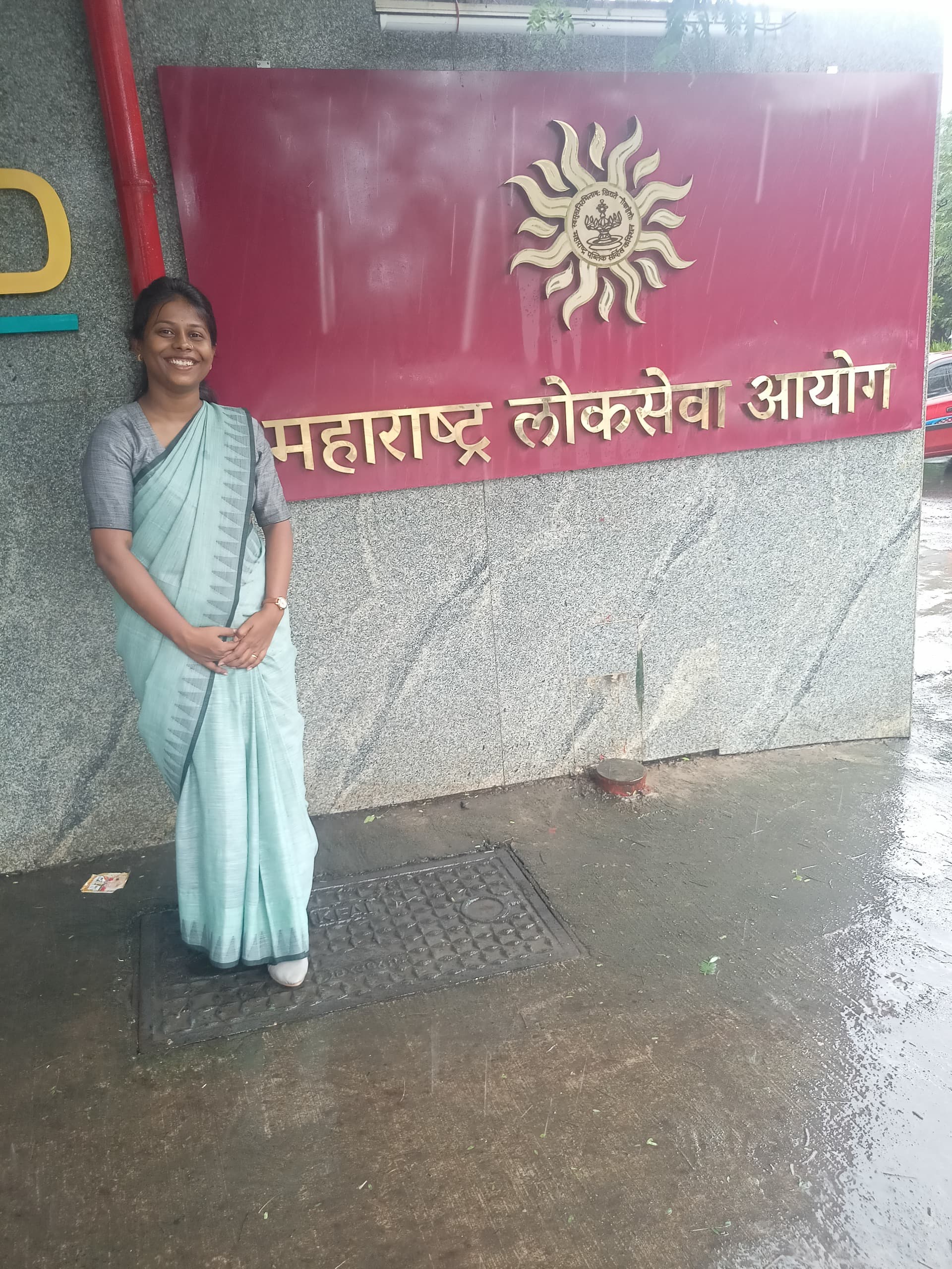 बांधकाम कामगाराची मुलगी बनली अधिकारी — कु. आकांक्षा नीलिमा प्रदीप गावंडे यांची कनिष्ठ भूवैज्ञानिक (राजपत्रित) पदावर निवड